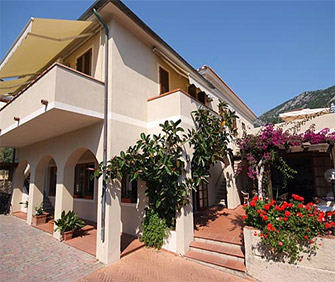 Hotel Corallo in Pomonte - Costa del Sole